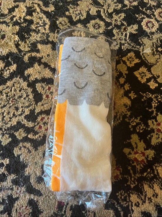 Accessories - Grey White Orange Novelty Socks - Chicken leg Pattern